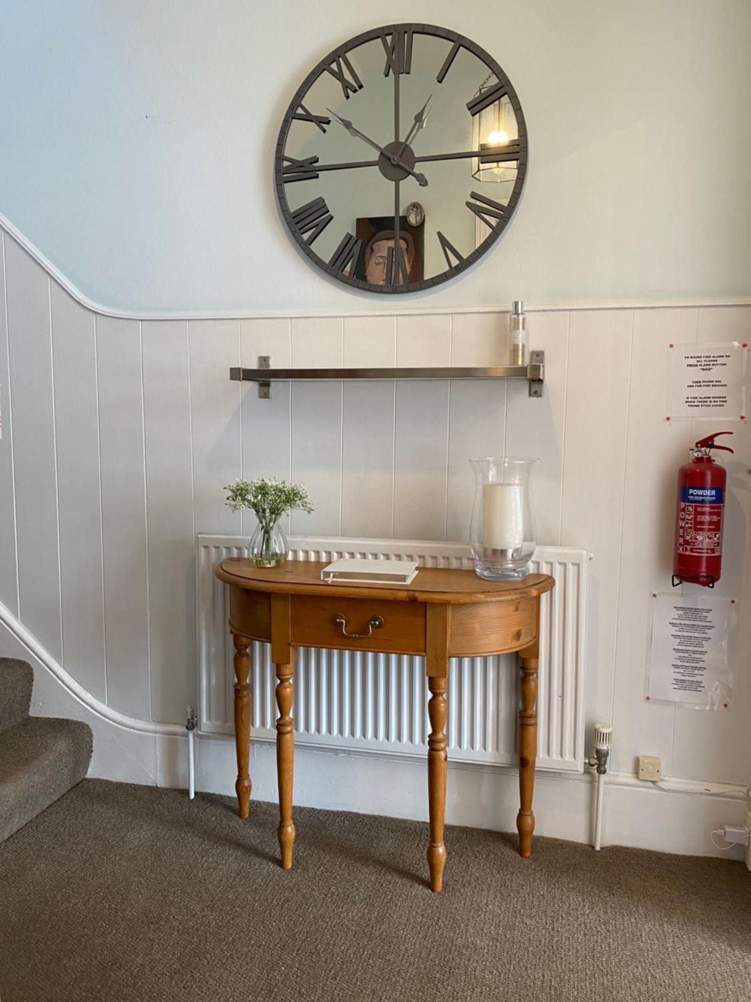 Deluxe Three Bed Bnb In Henley-On-Thames Near Station River & Town Centre Esterno foto